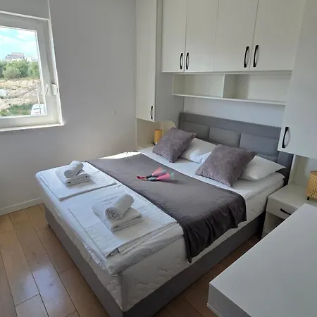 Sime - Cozy With Parking Apartmán *