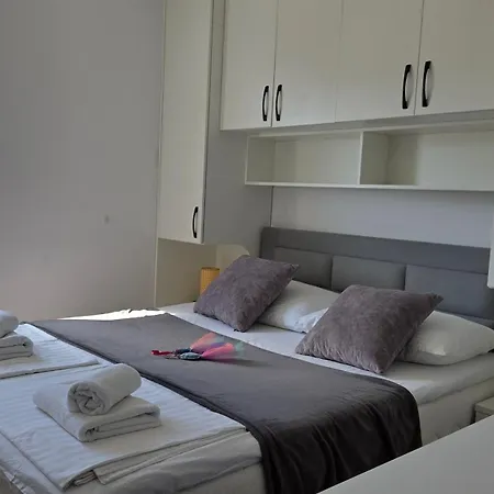 Sime - Cozy With Parking Apartmán