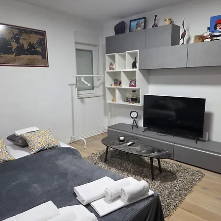 Sime - Cozy With Parking Apartmán *
